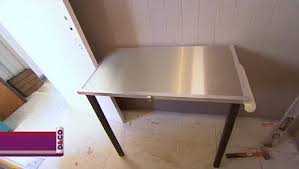 Pratique pour petits espacesniniejefj'ai acheté cette table rabattable pour l'installer dans un couloir comme appoint afin de pouvoir ouvrir la porte si besoin qui. Creer Une Table Murale Rabattable Et Pliante Minutefacile Com