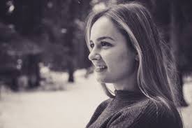 Röster i mitt huvud — Mindy Joy