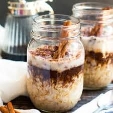 Maple Brown Sugar And Cinnamon Overnight Oats In A Jar Recipe Mason Jar Breakfast Overnight Oatmeal Recipes Easy Overnight Oatmeal Recipe