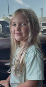 Chewing hair in a 3-year-old child