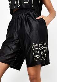 Reviews of our favorite & most comfortable pairs (long, above the. Sean John X Missguided Lange Basketball Shorts Mit Signatur Schriftzug In Schwarz Missguided