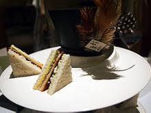 The programme follows blumenthal as he conceptualizes and prepares unique feasts for the entertainment of celebrity guests. Toast Sandwich Wikipedia