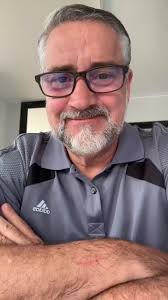 @juliovschneider's video Tweet