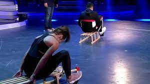 Popsängerin sarah lombardi kämpft mit rapper eko fresh um 100.000 euro. Top 30 Schlag Den Star Gifs Find The Best Gif On Gfycat