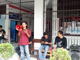 Deviasi tersebut dibenarkan sesuai dengan marine insurance act 1906, karena untuk menolong jiwa manuasia atau pengobatan bagi kru yang sakit. Ini Visi Misi Dua Bakal Calon Ketua Hmm Ft Unm Profesi Online