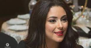 ومن أبرز أعمال الفنانة نهى عابدين مسلسل حلاوة الدنيا، كاريوكا، فرق توقيت، ونوس، سيدنا السيد، طلعت روحي، وأول ظهور لها كان مع الفنانة فيفي عبده في مسلسل طوق نجاة. ØªØ¹Ø±Ù Ø¹Ù„Ù‰ Ø±Ø³Ø§Ø¦Ù„ Ø§Ù„Ù†Ø¬ÙˆÙ… Ù„Ù†Ù‡Ù‰ Ø¹Ø§Ø¨Ø¯ÙŠÙ† Ø¨Ø¹Ø¯ Ø¥Ø¹ØªØ²Ø§Ù„Ù‡Ø§ ÙˆÙ†Ø³Ø±ÙŠÙ† Ø£Ù…ÙŠÙ† Ø¹Ù†Ø¯ÙŠ Ù†ÙØ³ Ø§Ù„ØªÙÙƒÙŠØ± Ø§Ù„ÙŠÙˆÙ… Ø§Ù„Ø³Ø§Ø¨Ø¹