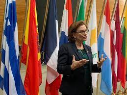 Europarlamentarul maria grapini sare în apărarea sorinei pintea şi anunţă că va face public cazul la strasbourg. Maria Grapini DÄ Bomba Vom Vota O RezoluÈie In Parlamentul European Nu Suntem De Acord Cu ImpÄrÈirea Banilor La Comisia EuropeanÄ Stiri Pe Surse Cele Mai Noi Stiri