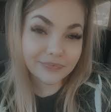 Brooke Grubb's Instagram, Twitter & Facebook