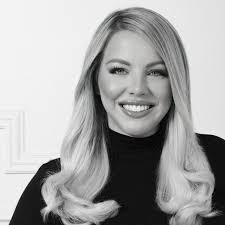 Tara Loftis's Instagram, Twitter & Facebook