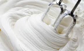Cette Fausse Creme Fouettee Est Sensationnelle Creme Fouettee Au Lait De Coco Creme Fouettee Lait De Coco