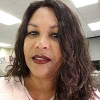 Elena Piper's Instagram, Twitter & Facebook