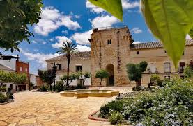 Priego de córdoba'ya 45 km uzaklıktaki tesiste ücretsiz özel otopark mevcuttur. Canete De Las Torres Valle Guadalquivir