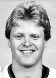 Player photos for the 1980-81 Ottawa Senators at hockeydb.com