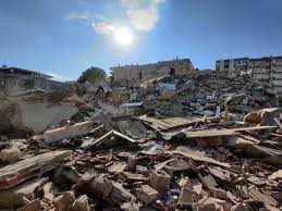 Deprem, yer sarsıntısı veya zelzele, yer kabuğunda beklenmedik bir anda ortaya çıkan enerji sonucunda meydana gelen sismik dalgalanmalar ve bu dalgaların yeryüzünü sarsması olayıdır. Deprem Sonrasi Haberlesmeyi Saglayabileceginiz Mobil Uygulamalar