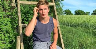 Meet Freddie Pearson Manchester Third Year With 120 000 Instagram Followers Megan du plessis, lincoln pearson, caitlyn de abrue, jack fokkens, стефен дженнингс, хлоя уильямс, michael miccoli. meet freddie pearson manchester third