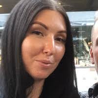 Amanda Julin's Instagram, Twitter & Facebook