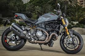 48 mm öhlins fully adjustable usd fork. 2017 Ducati Monster 1200 S Review Il Mostro Returns