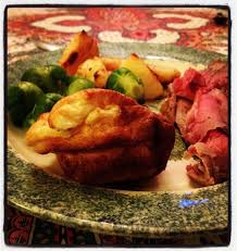 Yorkshire Pudding Pour Accompagner Le Rosbeef Recette Recettes De Cuisine Rosbeef Recette Alimentation