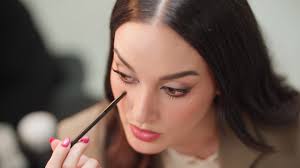 La Roche-Posay: The Life-Saving Routine • Ads of the World™