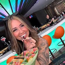 emily stroud (@emily.stroud) · Port Hope, ON