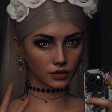 Ashley Hendricks's Instagram, Twitter & Facebook