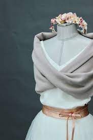 Maybe you would like to learn more about one of these? Braut Schal Loop In Pastellviolett Zum Brautkleid Braut Brautjacke Brautkleid