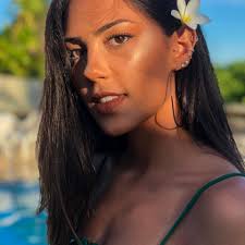 bruna rezende (@brunareezende)