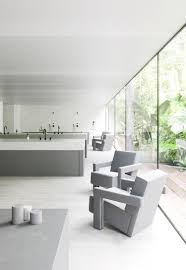 An exquisitely curated collection of beautiful, feminine and glamorous items for your home, yourself and your little ones. Outlander Magazine On Twitter Minimalist Home Minimalist Home Interior Kim House