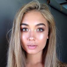 There are also virtual make over sites where you can upload your photo and try virtual changes before my teeth are still a bit small, but my chin and jaw are all really nicely in proportion now. 12 Hacks To Make Your Face Look Thinner With Makeup She Said