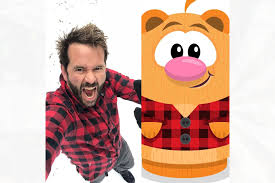 A ideia é criar um novo mundo, inspirado no club penguin e nas aventuras do runescape. What I Ve Learned In My 20 Years Of Toy Making An Interview With Lance Priebe Blog Cutiejea