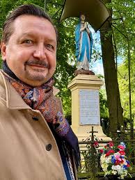 Beauty and wonder are everywhere, you just have to look. Thank you, Łódź,  for the warm welcome and the fantastic show 🥰 Next stop