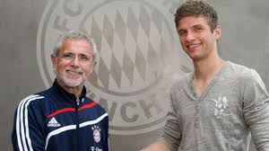 Der deutsche rekordmeister und seine gesamte fangemeinde trauern um gerd müller, der. Gerd Muller Trifft Thomas Muller Das Grosse Tz Gesprach Fc Bayern