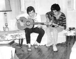 We did not find results for: Istoria Ths Ellhnikhs Neolaias Poy Htan O Sidhropoylos Prin To 1973