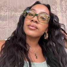 Sade Alston's Instagram, Twitter & Facebook