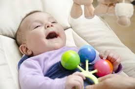 Pilihan Mainan Bayi 2 Bulan Murah Yang Cocok Untuk Dijadikan Hadiah Bayi Mainan Bayi Bayi 4 Bulan