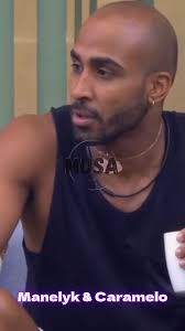 Clovis Y Manelyk Se Besan