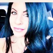 Shari Ross (@rainbowgirl33)