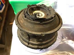 Signs of a bad engine. Symptoms Of Bad Engine Mounts 5 Signs To Look Out For