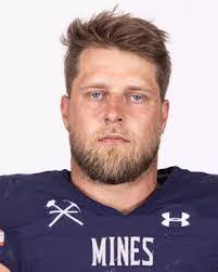 Zach Heater's Instagram, Twitter & Facebook