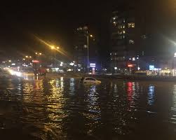Sıcaklık ve hava, basınç, hız ve rüzgar yönü, yağış, gün doğumu, gün batımı, ay yükselişi, ay seti nem. Son Dakika Hava Durumu Meteoroloji Alarm Verdi Kuvvetli Saganak Var 10 Il Icin Sel Uyarisi Haberler Gundem Haberleri