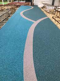 stone carpet kuvars tas zemin yuruyus yolu taslar zeyti n modern ev tasarimi