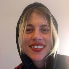 Cara Dodge's Instagram, Twitter & Facebook