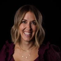 Madeleine Sutherland Email & Phone Number