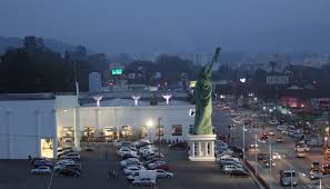 E justamente, uma réplica dela é também a maior do brasil. A Rede Da Polemica Estatua Da Liberdade Economia Estadao