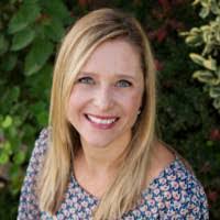 Dion Ward's Instagram, Twitter & Facebook