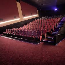 It has 46 multiplex, 338 screens and 64,000 chairs in the country. Informe De Sostenibilidad 2018 Cine Colombia Grupo Valorem