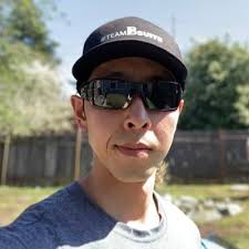 Ryan Bloomfield (@RyanBHQ)