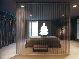 I Could Sleep Here The Dried Bamboo On The Wall Is A Nice Touch The Gray Tones Are Great Asian Bedroom Zen Bedroom Zen Bedroom Decor