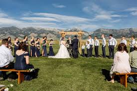 The big yellow barn is a montana wedding venue north of bozeman, montana. Fall Wedding Big Yellow Barn Bozeman Mt Elements Of Light Photography