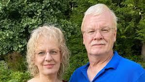 Beth Klaus's Instagram, Twitter & Facebook